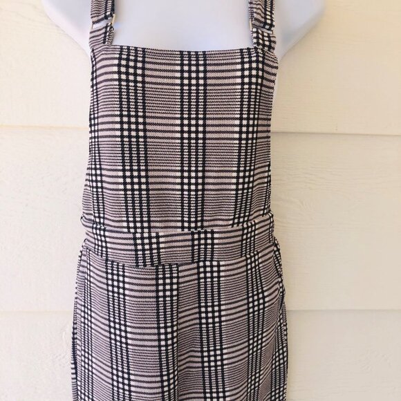 Shein Size Medium (6) Lightweight Checked Adjustable Overalls - Picture 14 of 15